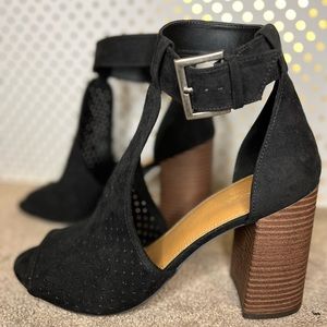 Women Black Heels Size 9